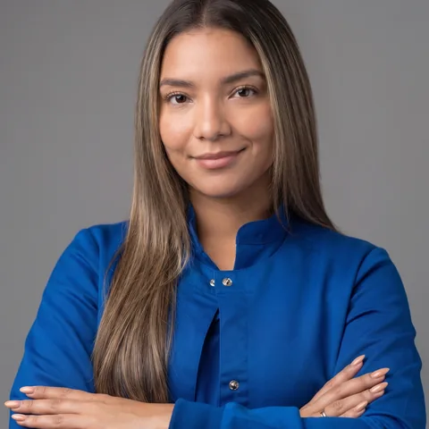 Dra. Andrea Machado